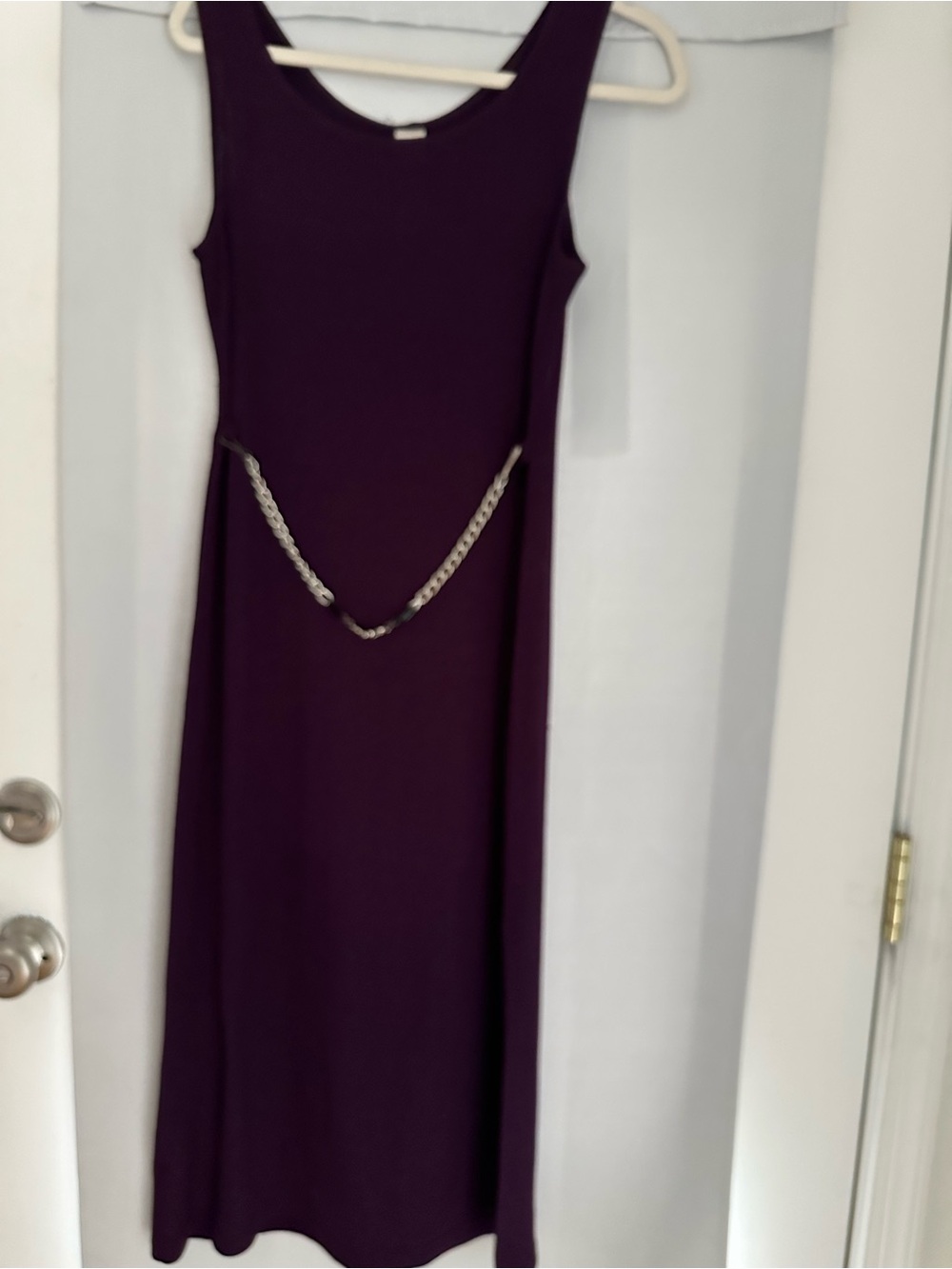 Sleeveless Purple Midi Dress with Chain Detail